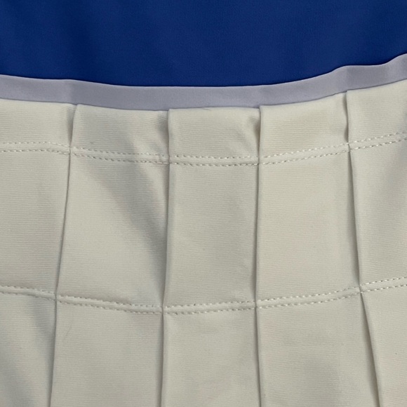 NIKE Fit Dry Pleated Tennis Skort Size  M White Periwinkle Golf Activewear - Picture 2 of 9